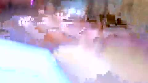 Snapshot of sluttysuzie17 chatting on 05-11-26, 01:06 SluttySuzie17 online show from 05-11-26, 01:06