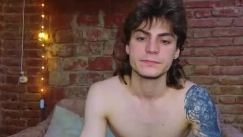 Gus online show from 07-28-26, 01:54