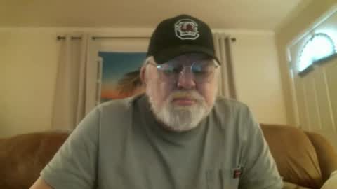 Snapshot of slydevi1 chatting on 10-19-25, 07:58 Slydevil online show from 10-19-25, 07:58