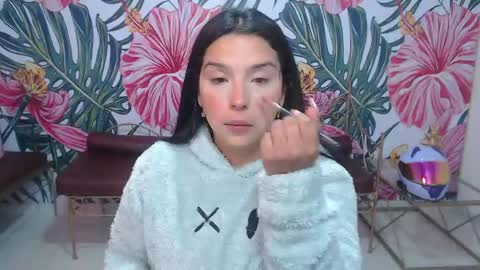 Mariana Torres online show from 04-30-26, 01:17