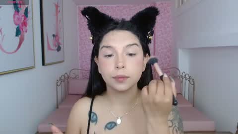 Snapshot of small__naughty chatting on 06-11-26, 01:09 Mariana Torres online show from 06-11-26, 01:09