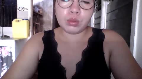 Snapshot of small_boobs59 chatting on 01-26-25, 12:16 Lovewella online show from 01-26-25, 12:16