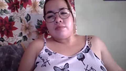 Snapshot of small_boobs59 chatting on 10-25-25, 04:09 Lovewella online show from 10-25-25, 04:09