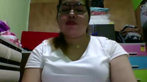 Lovewella online show from 04-20-26, 01:36