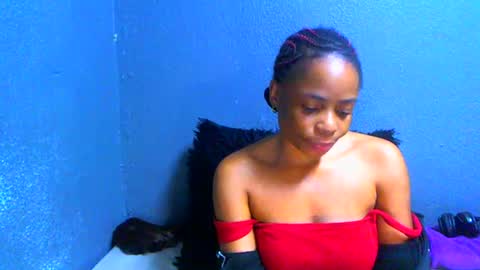 Snapshot of smallboobsxx chatting on 07-28-26, 11:17 smallboobsxx online show from 07-28-26, 11:17