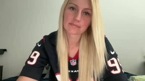 smexxii93 online show from 04-17-26, 04:21