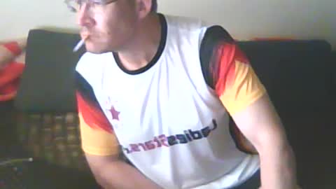 Snapshot of smi35 chatting on 06-13-26, 06:22 smi35 online show from 06-13-26, 06:22