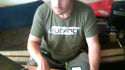 Snapshot of smi35 chatting on 07-20-26, 03:36 smi35 online show from 07-20-26, 03:36