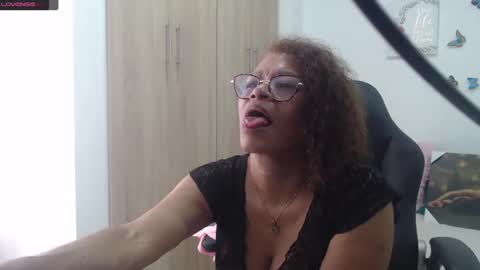 Smileth online show from 02-22-25, 05:24