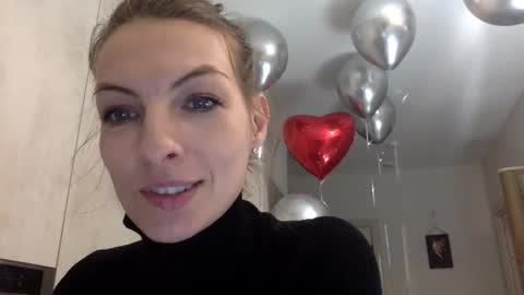 smiling_lexa online show from 11-27-25, 08:55