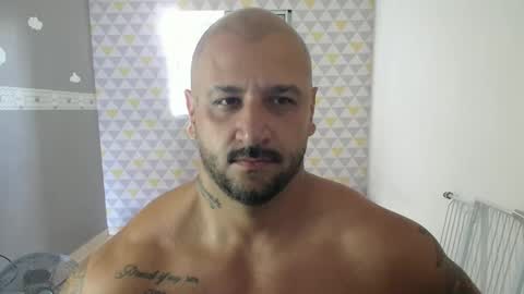 Snapshot of smithduke chatting on 04-22-26, 01:23 smithduke online show from 04-22-26, 01:23