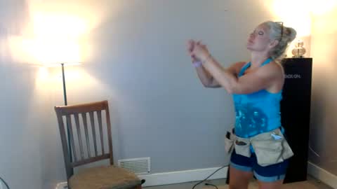 Snapshot of smitheight chatting on 06-20-26, 02:36 smitheight online show from 06-20-26, 02:36