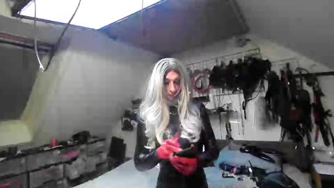 smokeslut365 online show from 03-04-25, 04:06