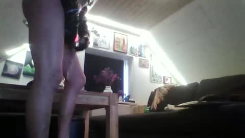Snapshot of smokeslut365 chatting on 04-24-26, 06:16 smokeslut365 online show from 04-24-26, 06:16