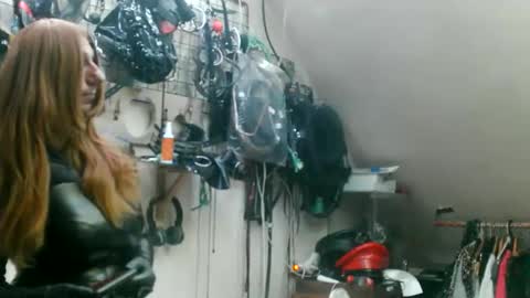 Snapshot of smokeslut365 chatting on 05-22-26, 02:30 smokeslut365 online show from 05-22-26, 02:30