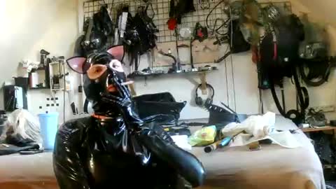 Snapshot of smokeslut365 chatting on 07-15-26, 06:24 smokeslut365 online show from 07-15-26, 06:24