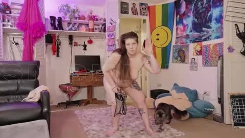 Big Dawg online show from 11-17-25, 03:34