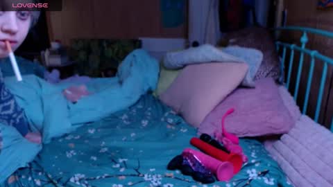 DIAN dee-ann online show from 02-11-25, 08:15