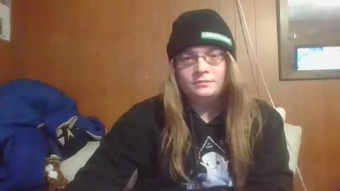 UwU online show from 12-05-25, 12:14