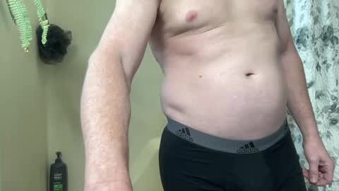 Snapshot of smooth810 chatting on 12-22-24, 07:10 smooth810 online show from 12-22-24, 07:10