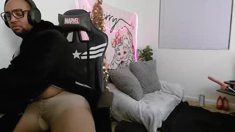 Smoothj2011 online show from 12-19-24, 12:01