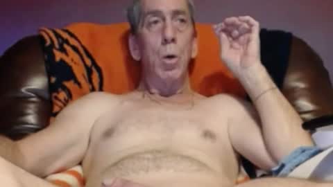 Snapshot of smose chatting on 07-11-26, 07:49 CJ online show from 07-11-26, 07:49