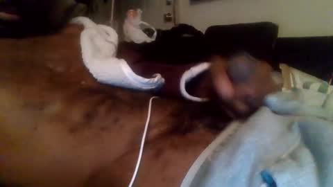 sn0wman071 online show from 06-11-26, 02:22