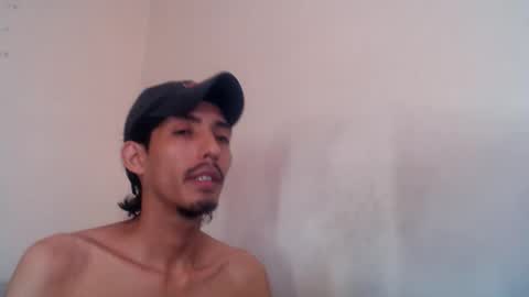 Snapshot of snackontime19 chatting on 06-10-26, 09:25 snackontime19 online show from 06-10-26, 09:25