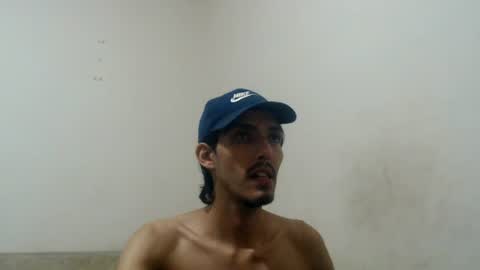 Snapshot of snackontime19 chatting on 06-17-26, 05:21 snackontime19 online show from 06-17-26, 05:21