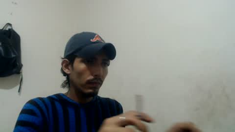 Snapshot of snackontime19 chatting on 07-12-26, 02:13 snackontime19 online show from 07-12-26, 02:13