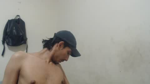 Snapshot of snackontime19 chatting on 07-25-26, 03:15 snackontime19 online show from 07-25-26, 03:15