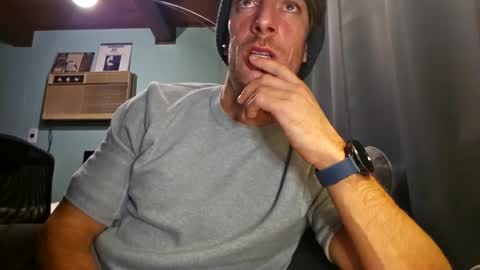 Snackyyyy online show from 02-17-26, 03:25