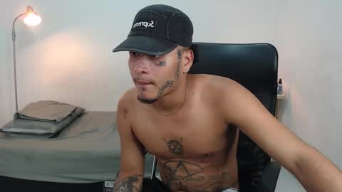 Snapshot of snak_master1 chatting on 09-27-25, 05:56 snak_master1 online show from 09-27-25, 05:56