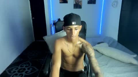 Snapshot of snak_master1 chatting on 05-22-26, 12:51 snak_master1 online show from 05-22-26, 12:51
