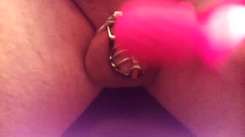 Snapshot of snakepit31 chatting on 08-01-26, 05:45 Sissy Boy online show from 08-01-26, 05:45