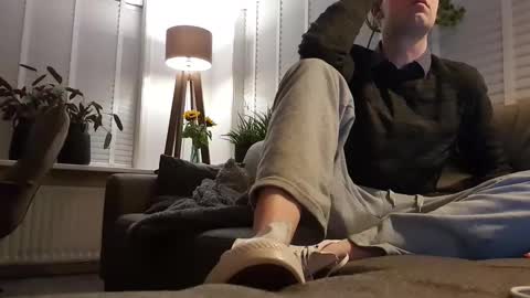 sneakerboy444 online show from 02-21-25, 08:16