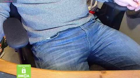 Sneakybill online show from 02-26-25, 07:42