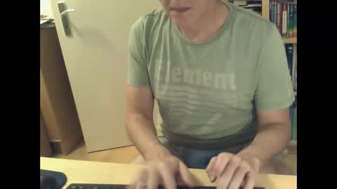 sneaxfreund online show from 01-18-26, 12:03