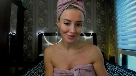 Sneja online show from 12-28-24, 08:58