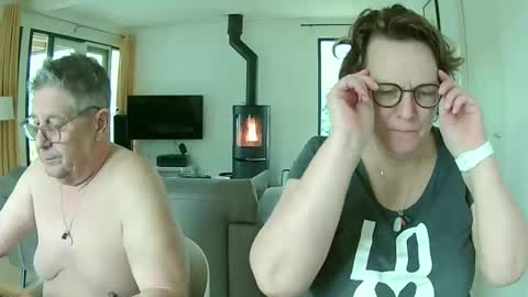 Snoeske and Woodwurm online show from 01-31-25, 11:24
