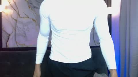 Jon   online show from 04-08-26, 07:03