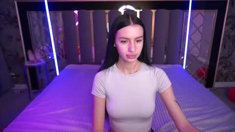 snow_whiteeex online show from 03-01-26, 06:37