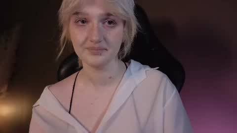 Ellie online show from 07-15-26, 05:23