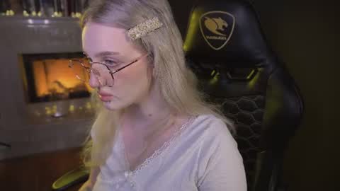 Ellie online show from 08-02-26, 05:39