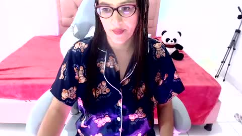 Snapshot of snowhot_69 chatting on 07-26-26, 10:11 snowhot_69 online show from 07-26-26, 10:11