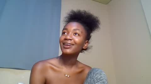 Snowie eyes online show from 11-10-25, 01:32