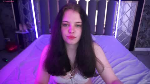 snowwhite_bella online show from 04-18-26, 07:58