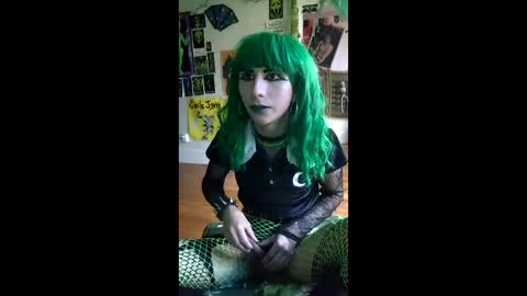 Snapshot of soapcharge chatting on 05-20-26, 11:44 soapcharge online show from 05-20-26, 11:44