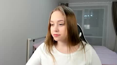 Snapshot of sofaris chatting on 12-26-24, 11:24 Sophy online show from 12-26-24, 11:24