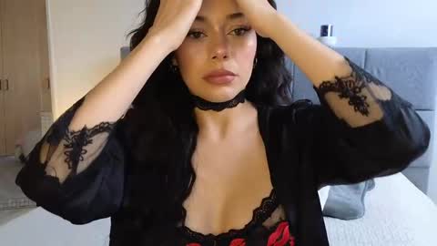 Snapshot of soffimoon_ chatting on 05-12-26, 07:55 IG Soffimoon I THANK YOU FOR LEAVING YOUR FOLLOW online show from 05-12-26, 07:55